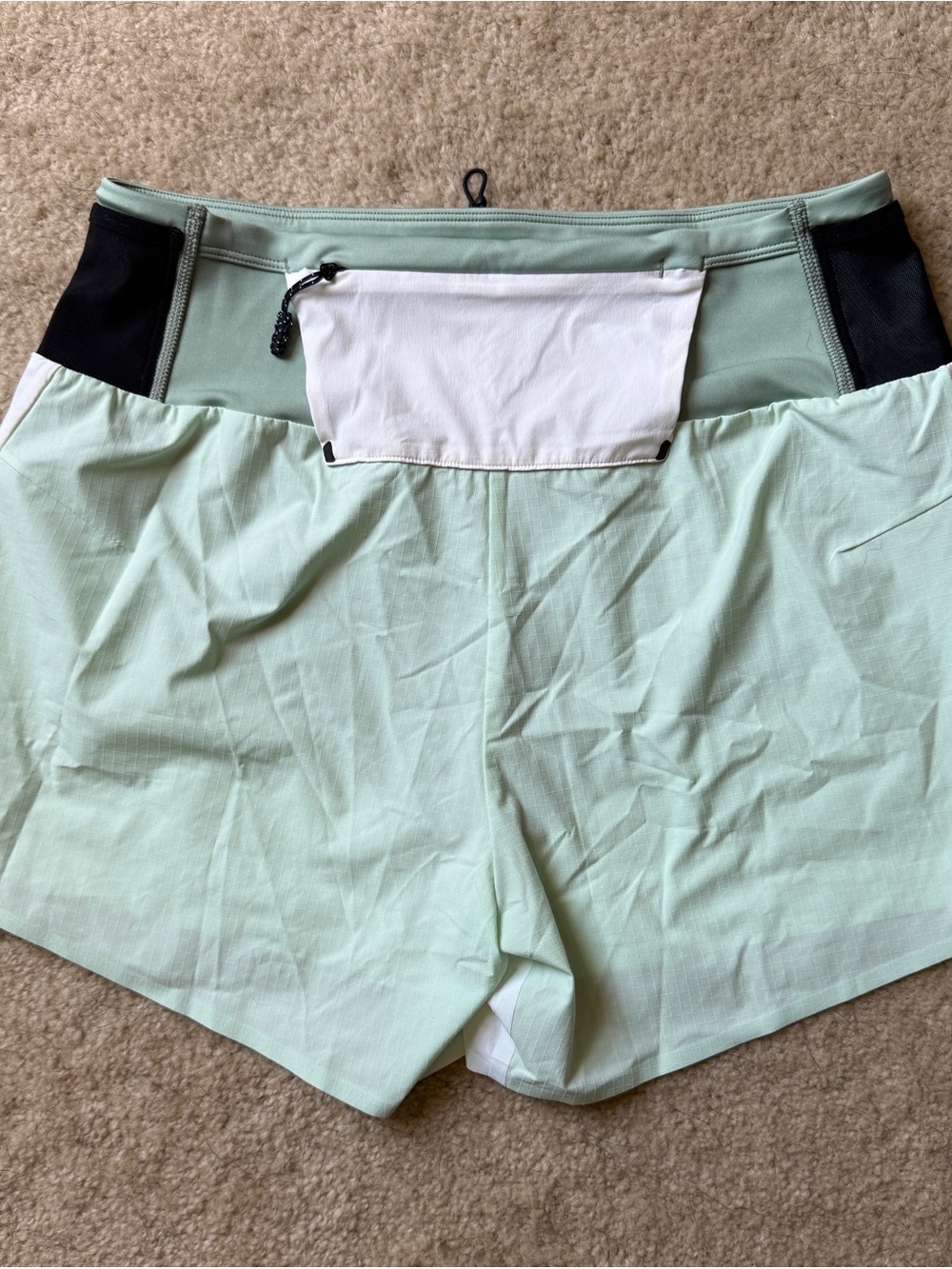 On Running Ultra Trail Kit Women's Small Shirt and Shorts Set *new* without tags - Picture 7 of 9